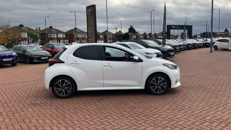 Toyota Yaris 1.5 Hybrid Design 5dr CVT Hybrid Hatchback